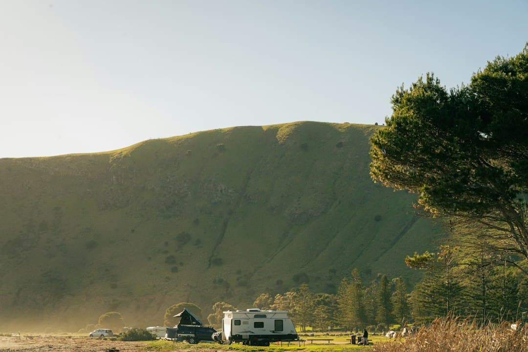 Full Time Caravanning Australia: The Ultimate Guide to Life on the Road
